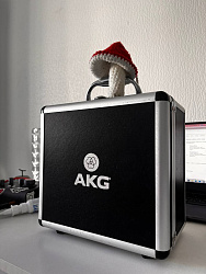 Студийный микрофон akg p220